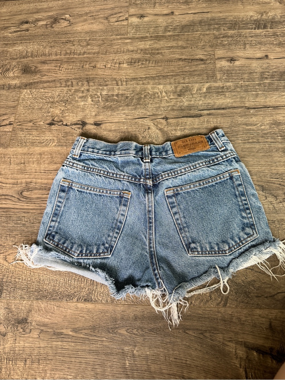 Old Navy Light Blue High-Rise Frayed Denim Shorts - Picture 6 of 6